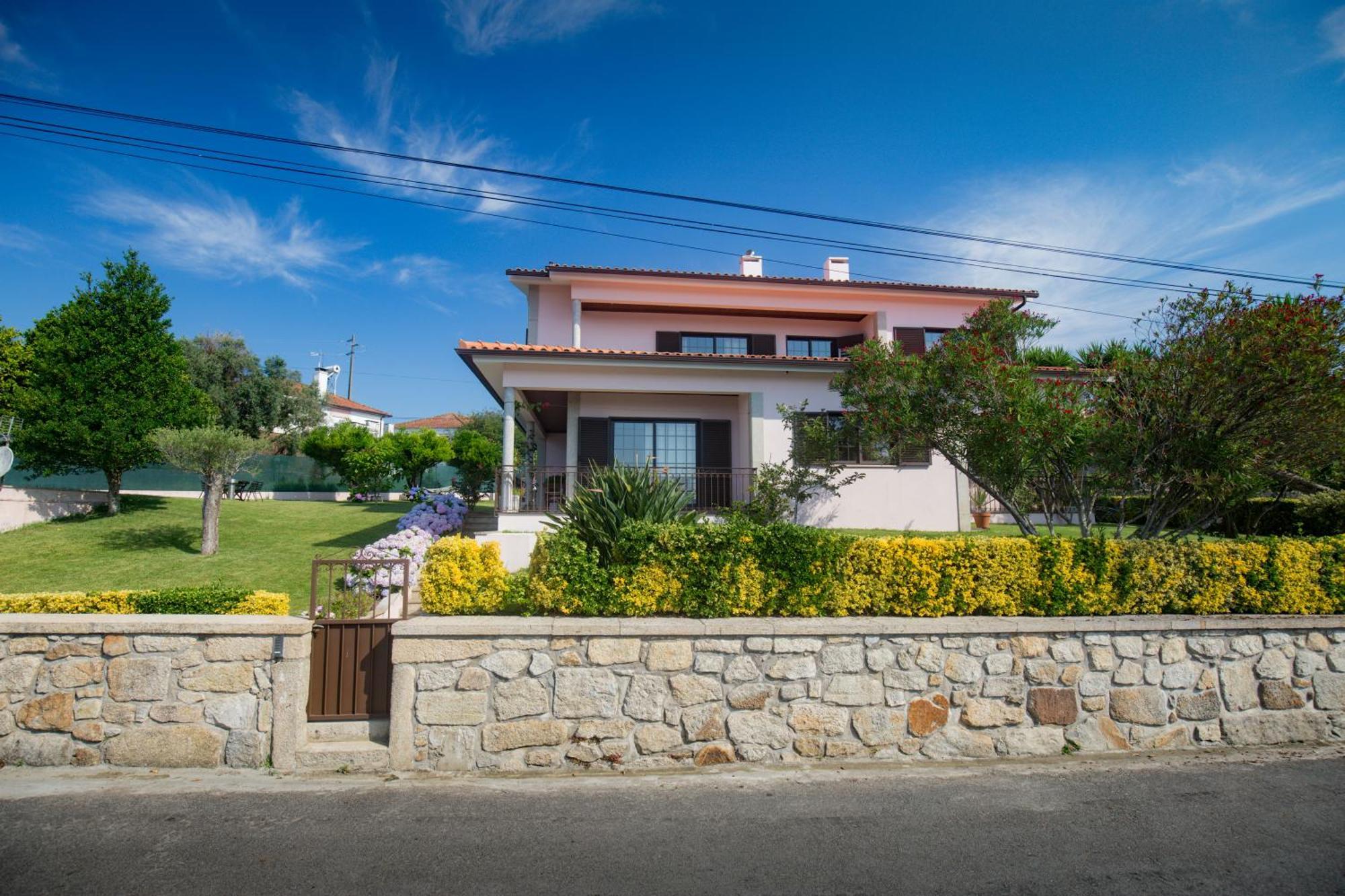 Suite Em Viana Do Castelo Exterior photo
